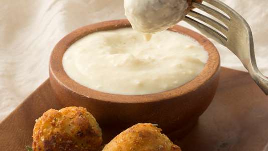 Πατατοκροκέτες με Γραβιέρα και Μαντζουράνα