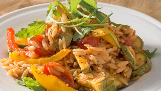 Δροσερό Γιουβέτσι με Ψητά Λαχανικά