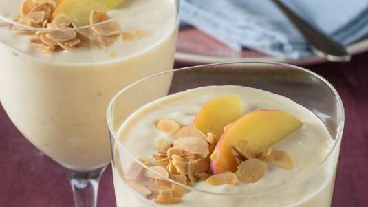 Καλοκαιρινό Γλυκό Ψυγείου με Ροδάκινα