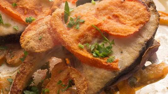 Φιλέτο Ψαριού με Κρασί και Ντομάτα