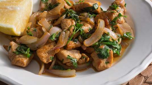 Το Διαφορετικό Λεμονάτο Κοτόπουλο