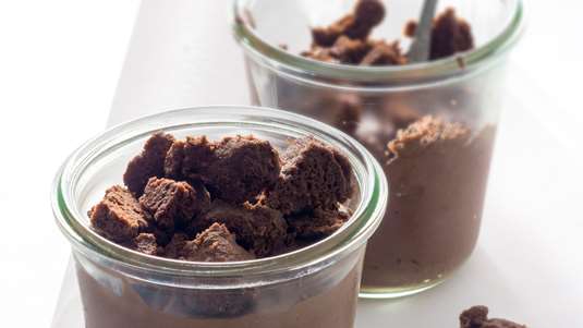 Μους Σοκολάτας με Τραγανά Ψίχουλα