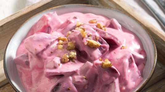 Παντζαροσαλάτα με Γιαούρτι και Καρύδια