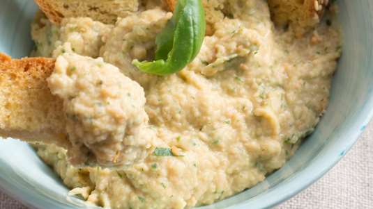 Πουρές Φασολιών με Αρωματικά