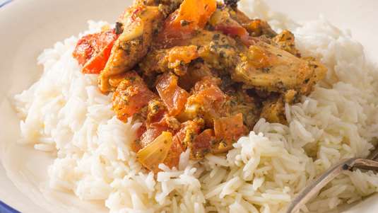 Κοτόπουλο με Γιαούρτι και Σαφράν