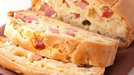 Αλμυρό Κέικ με Αλλαντικά