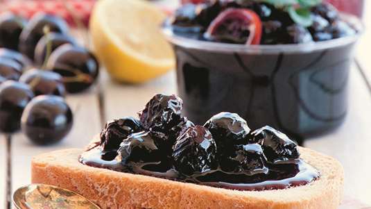 Βύσσινο Γλυκό του Κουταλιού