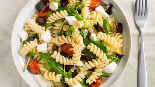 Ζυμαρικά με Ψητά Λαχανικά και Φέτα