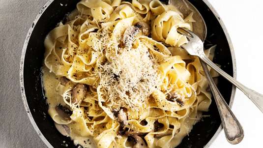 Μακαρόνια με Τυρί και Γάλα