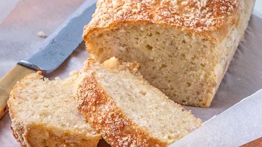 Αλμυρό Κέικ με 3 Τυριά