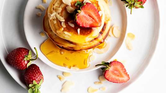 Τηγανίτες με Φράουλες