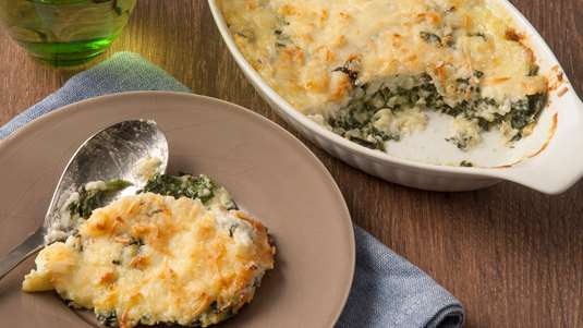 Σπανάκι με Ψωμί και Τυριά Ογκρατέν