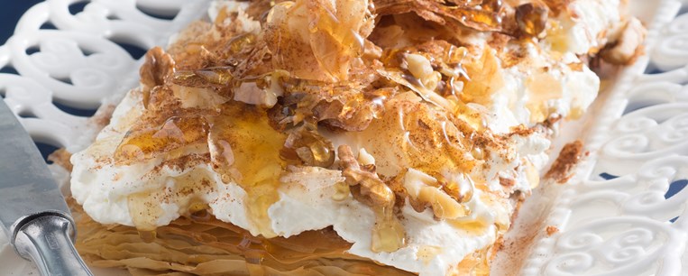 CHEESECAKE ΜΕ ΓΕΥΣΗ ΜΠΑΚΛΑΒΑ