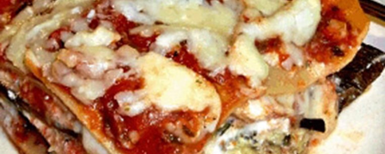 Λαζάνια με μελιτζάνες και μοτσαρέλα