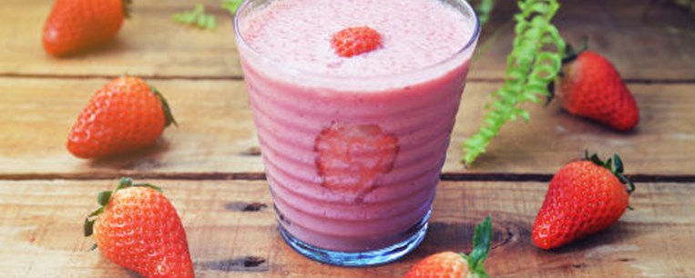 Smoothie με φράουλες και γιαούρτι