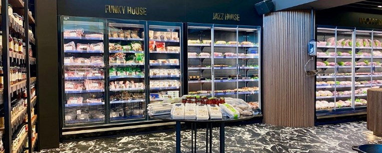 Drakoulis Dry&Raw, το κρεοπωλείο-deli-restaurant ήρθε Ψυχικό