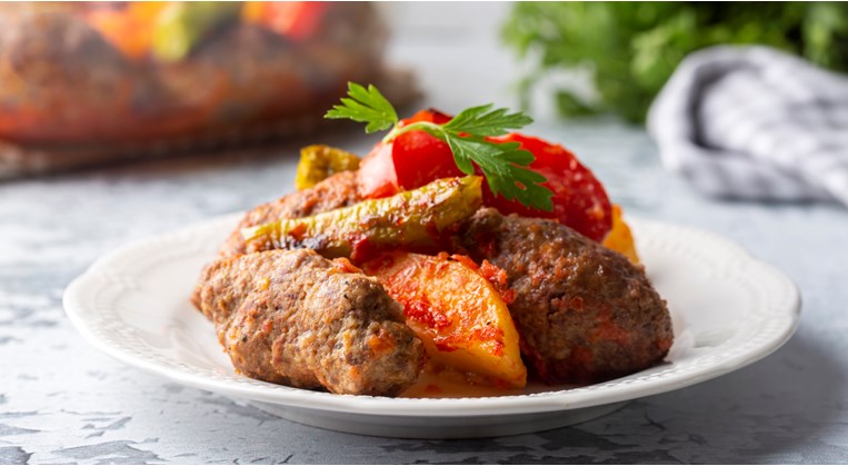 ΣΟΥΤΖΟΥΚΑΚΙΑ ΜΕ ΕΛΙΕΣ