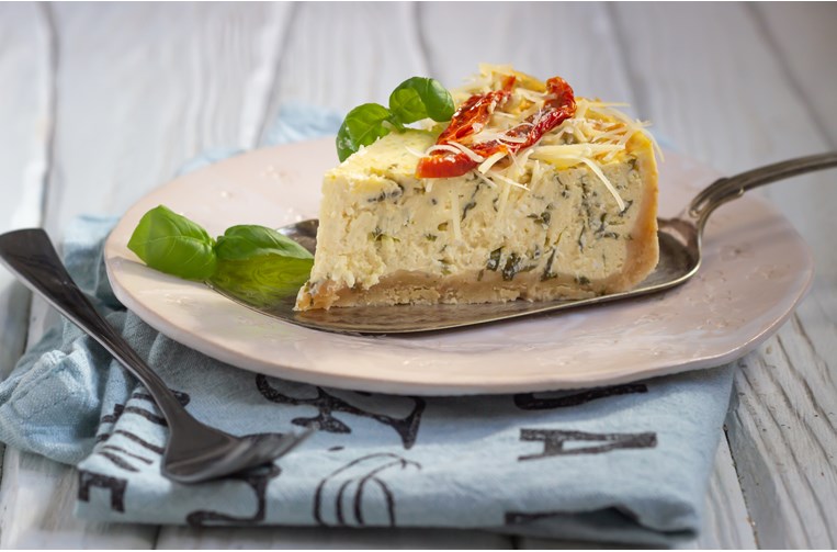 CHEESECAKE ΜΕ ΑΓΓΟΥΡΙ