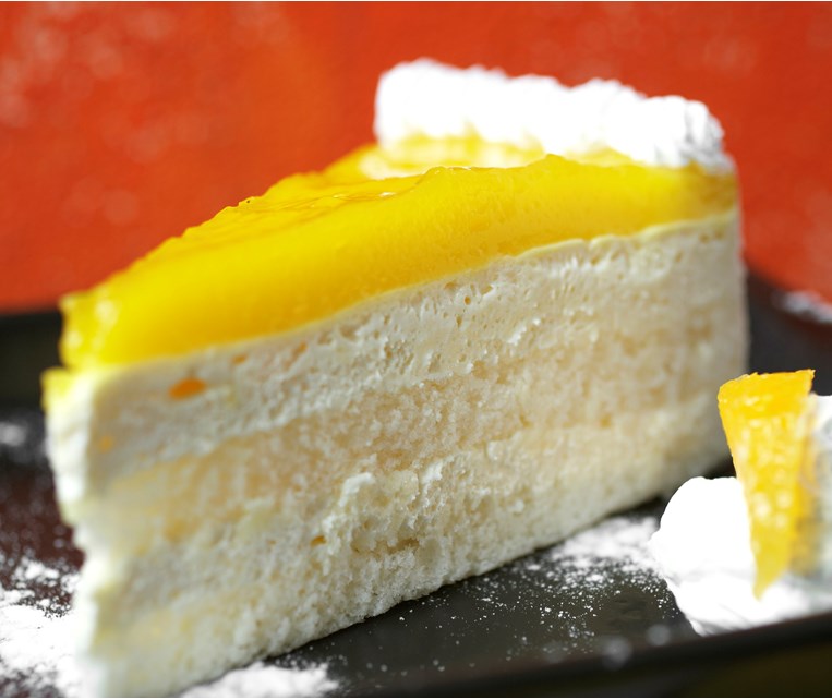 ΠΑΓΩΜΕΝΗ ΛΕΜΟΝΟΠΙΤΑ