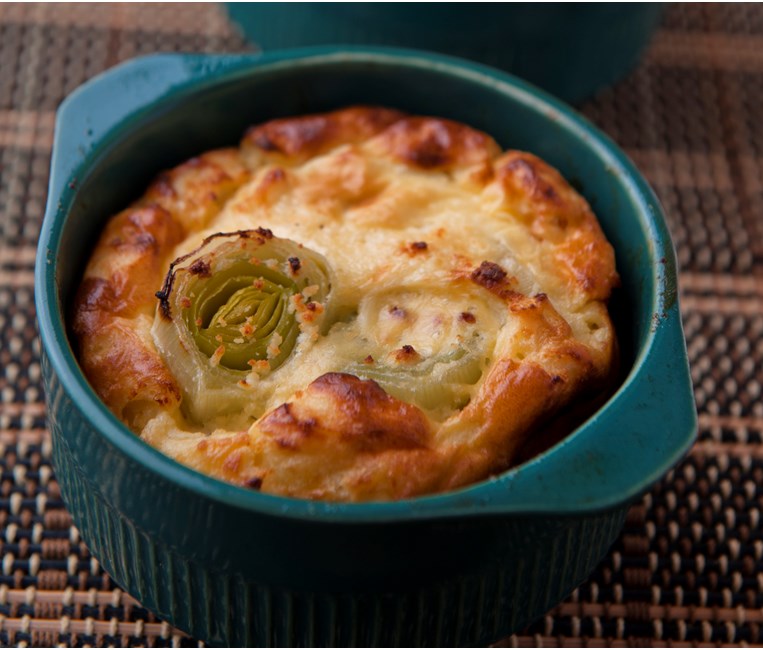 ΣΟΥΦΛΕ ΜΕ ΠΡΑΣΟ ΚΑΙ ΤΥΡΙΑ