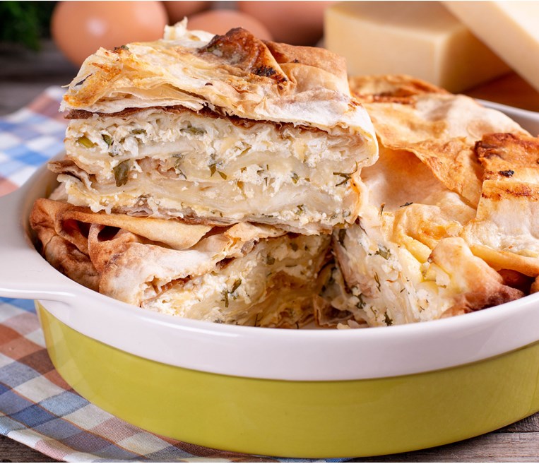 ΤΥΡΟΠΙΤΑ ΜΕ ΚΙΤΡΙΝΗ ΚΟΛΟΚΥΘΑ