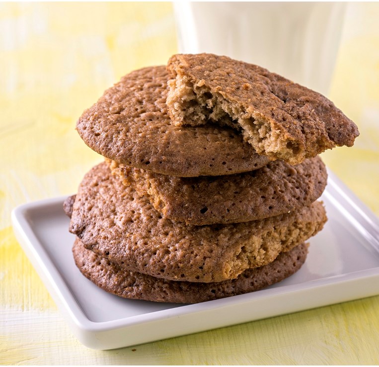 ΜΠΙΣΚΟΤΑ ΒΡΩΜΗΣ ΜΕ ΚΑΡΥΔΑ